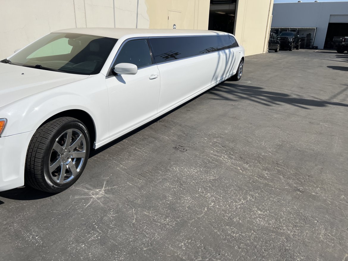 Limousine for Sale in Anaheim, CA - Photo 16