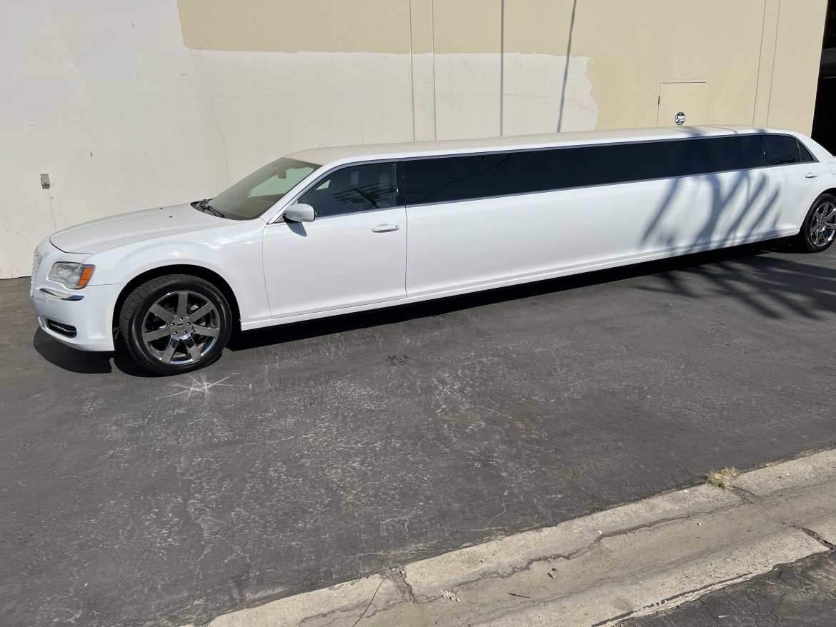 Limousine for Sale in Anaheim, CA - Photo 17