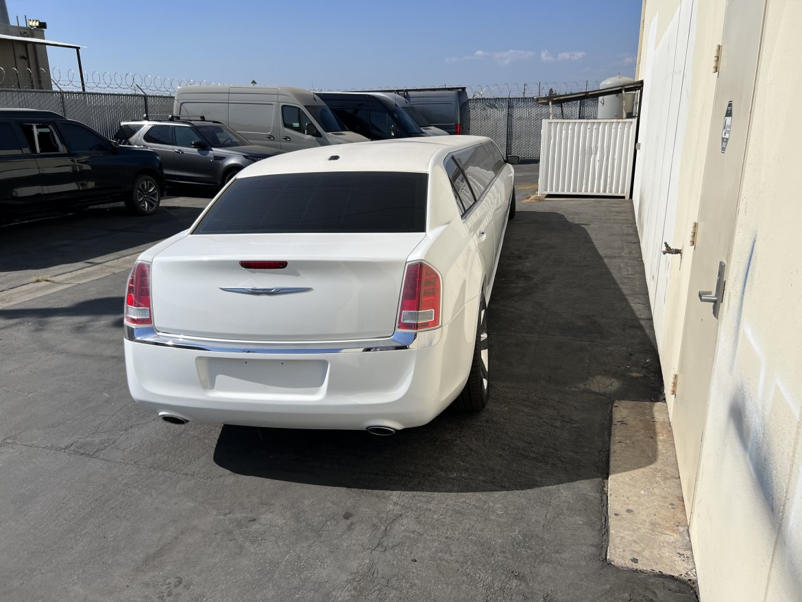 Limousine for Sale in Anaheim, CA - Photo 19