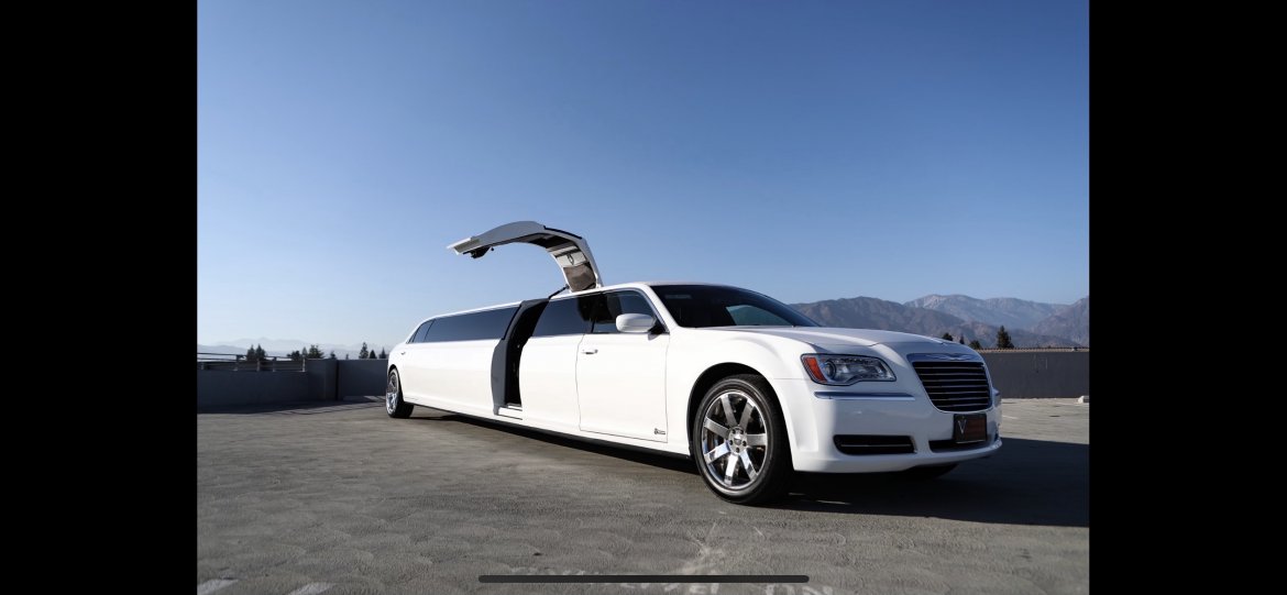 Limousine for Sale in Anaheim, CA - Photo 20