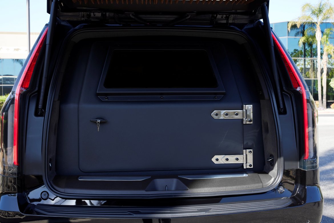 CEO SUV Mobile Office for Sale in Ontario, CA - Photo 10