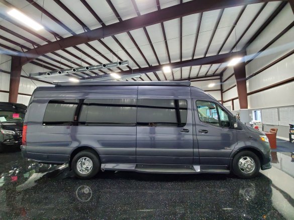 2023 Mercedes-Benz Sprinter 3500 170 EXT Midwest S5 Daycruiser Sprinter for Sale in Houston, TX - Photo 2