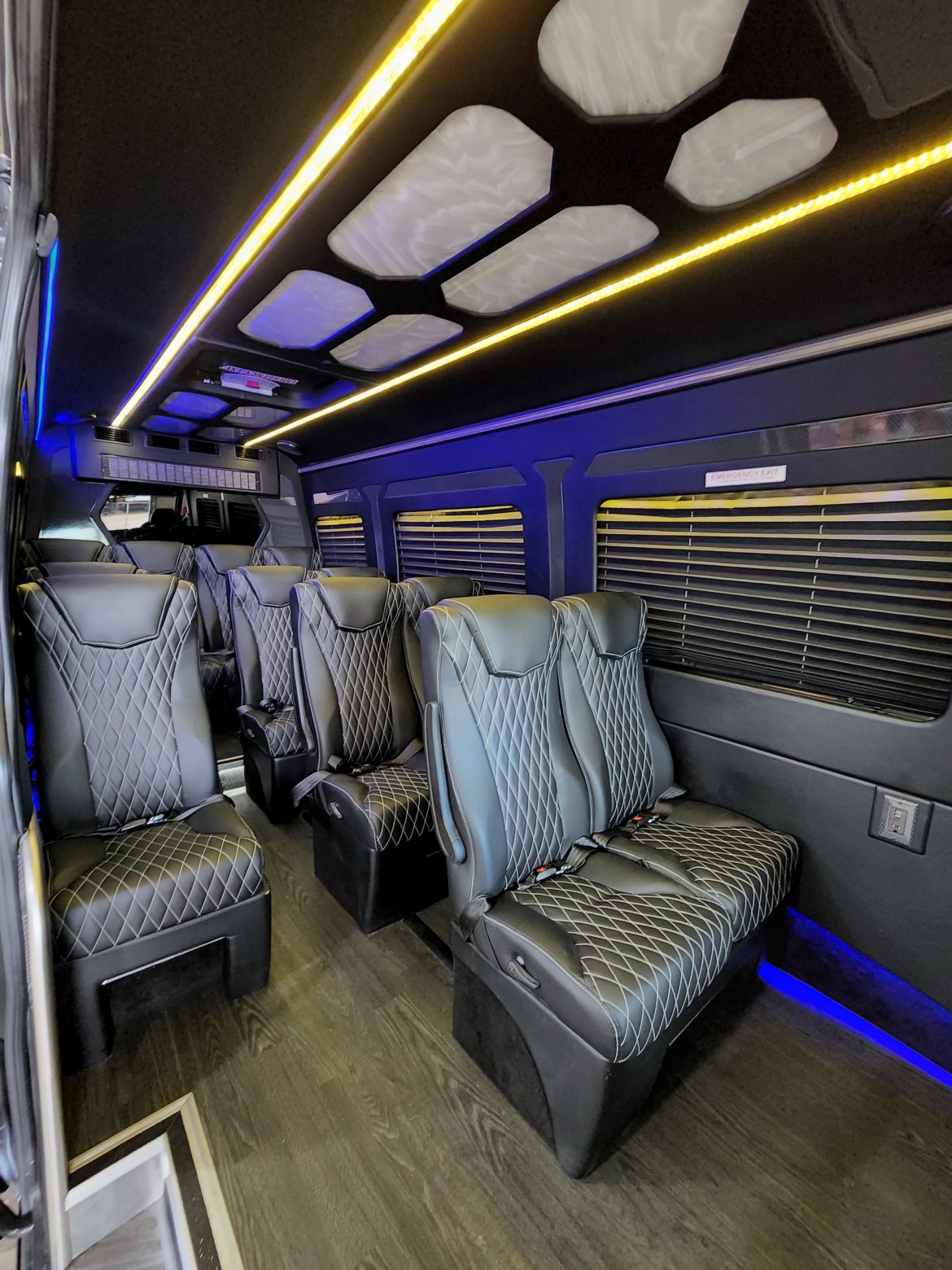 Executive Shuttle for Sale in Erie, PA - Photo 6