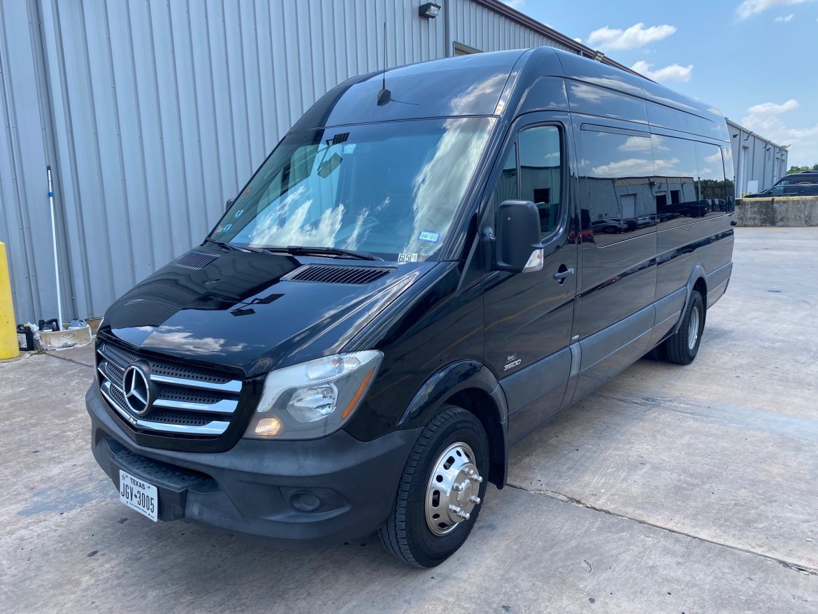 Executive Shuttle for Sale in Erie, PA - Photo 21