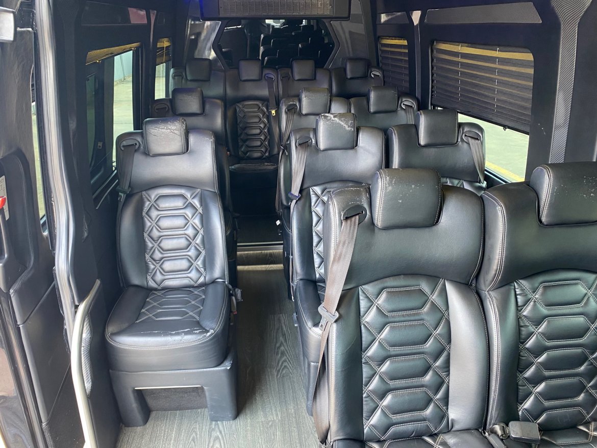 Executive Shuttle for Sale in Erie, PA - Photo 23
