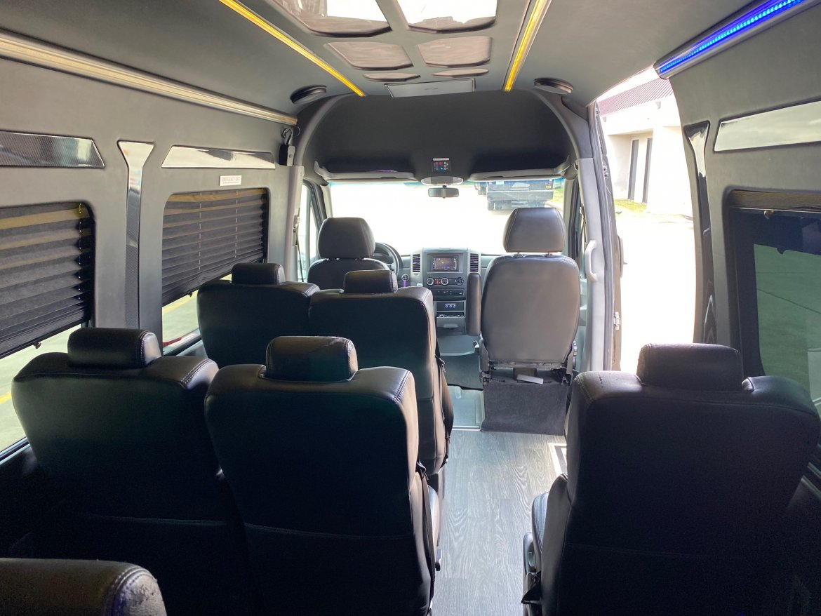 Executive Shuttle for Sale in Erie, PA - Photo 24