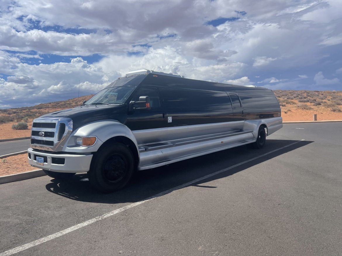 Limo Bus for sale: 2013 Ford F-650