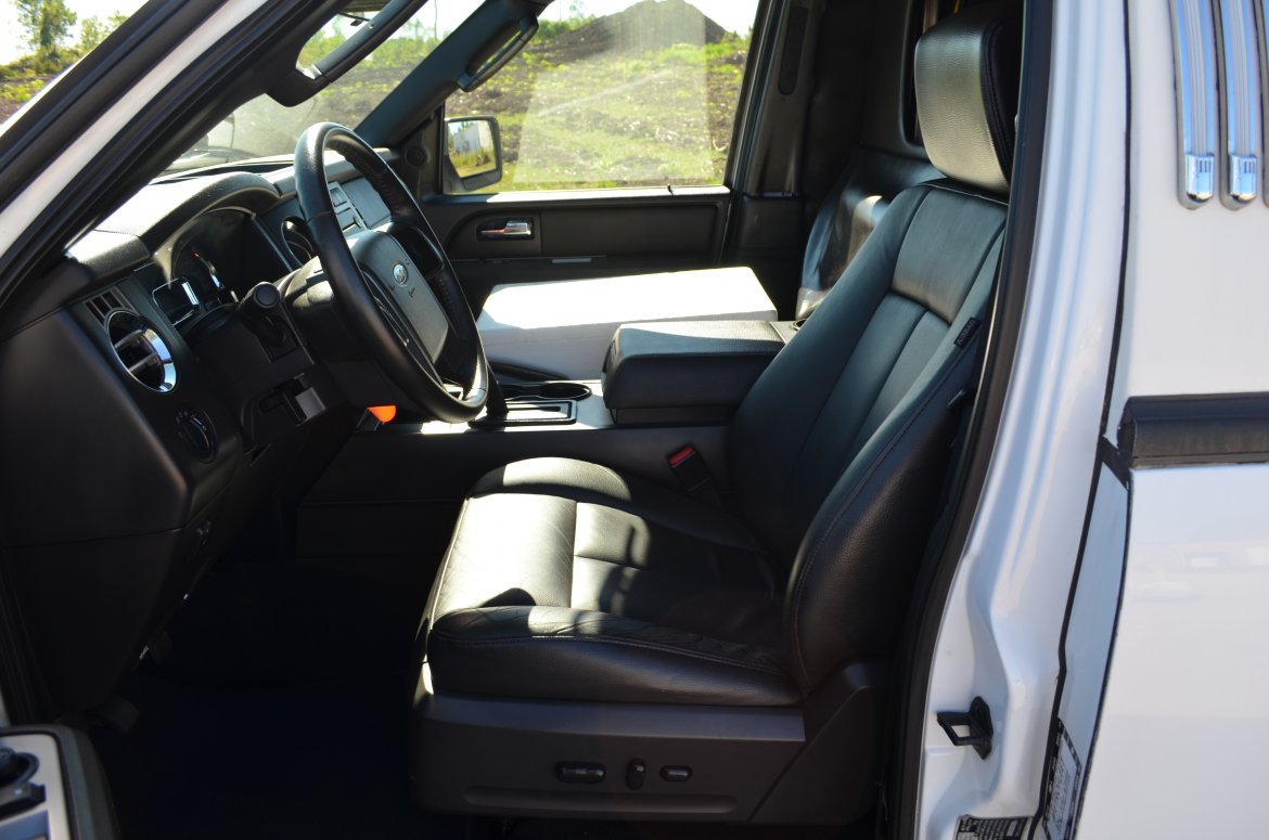 SUV Stretch for Sale in Lees Summit, MO - Photo 16