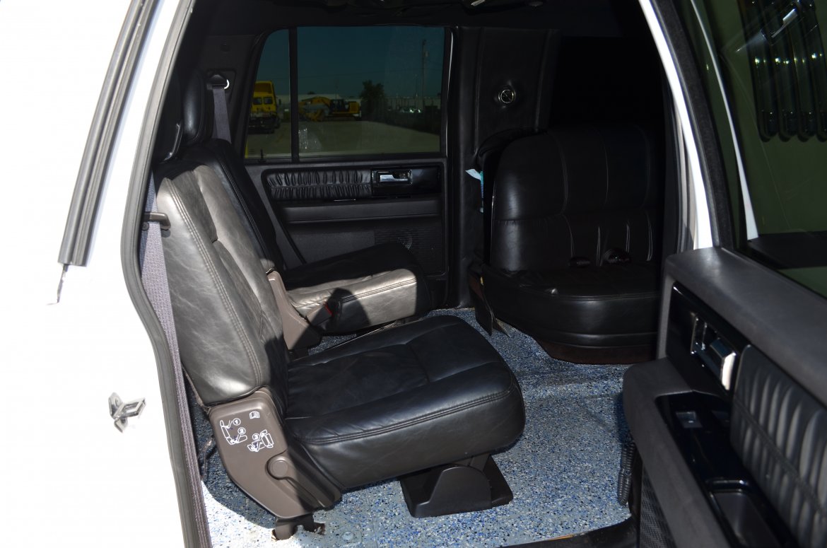 SUV Stretch for Sale in Lees Summit, MO - Photo 11