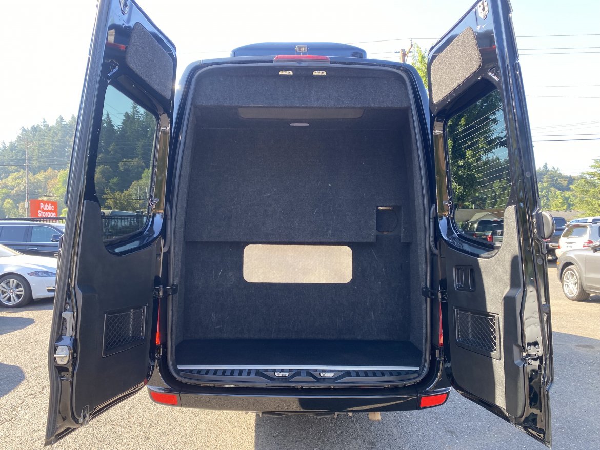 Limo Bus for Sale in PORTLAND, OR - Photo 13