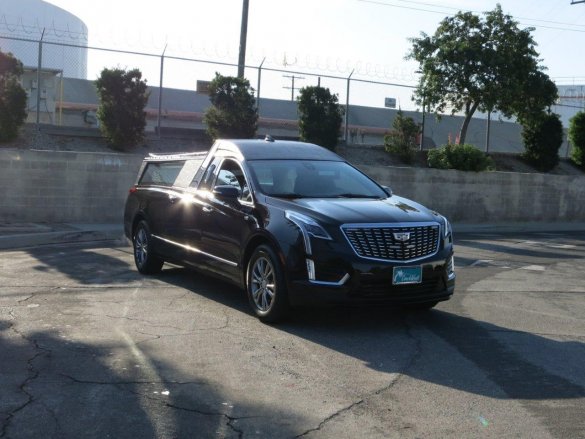 2022 Cadillac XT5 Cortege Hearse Funeral for Sale in CARSON, CA - Photo 2
