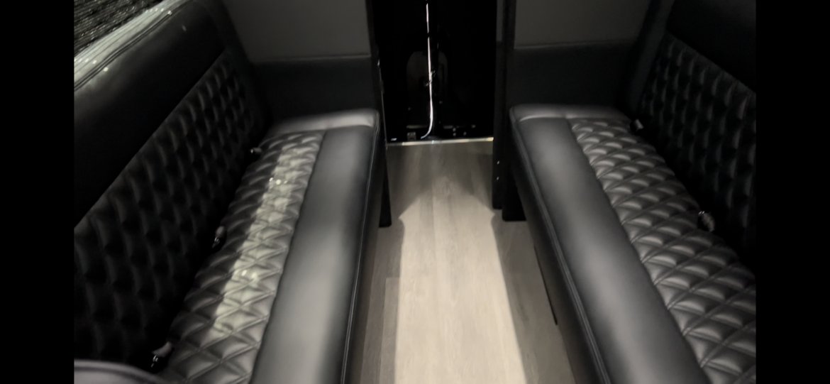 Executive Shuttle for Sale in Anaheim, CA - Photo 10