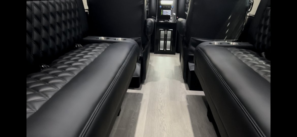 Executive Shuttle for Sale in Anaheim, CA - Photo 12