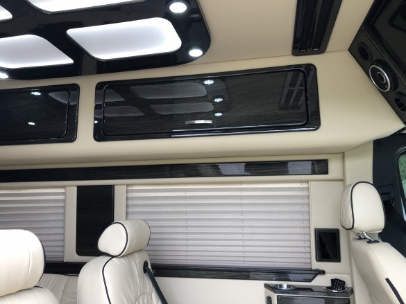 2021 Mercedes-Benz 170 ext Sprinter for Sale in Stony brook, NY - Photo 2