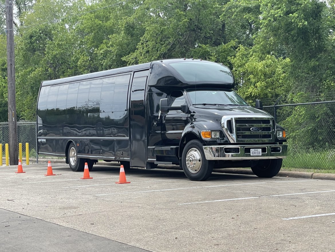 Executive Shuttle for sale: 2015 Ford F650 40&quot; by Turtle Bus