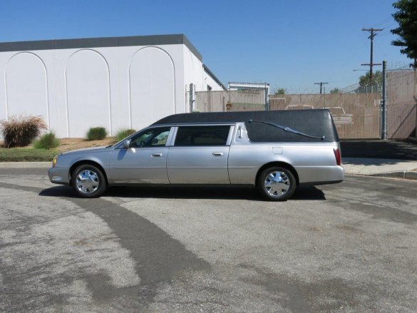 2005 Federal Coach Cadillac Deville Hearse