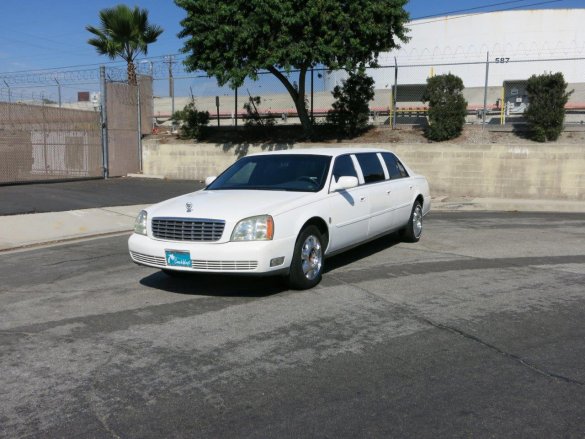 2004 Federal Coach Cadillac Deville 6-Door Limousine