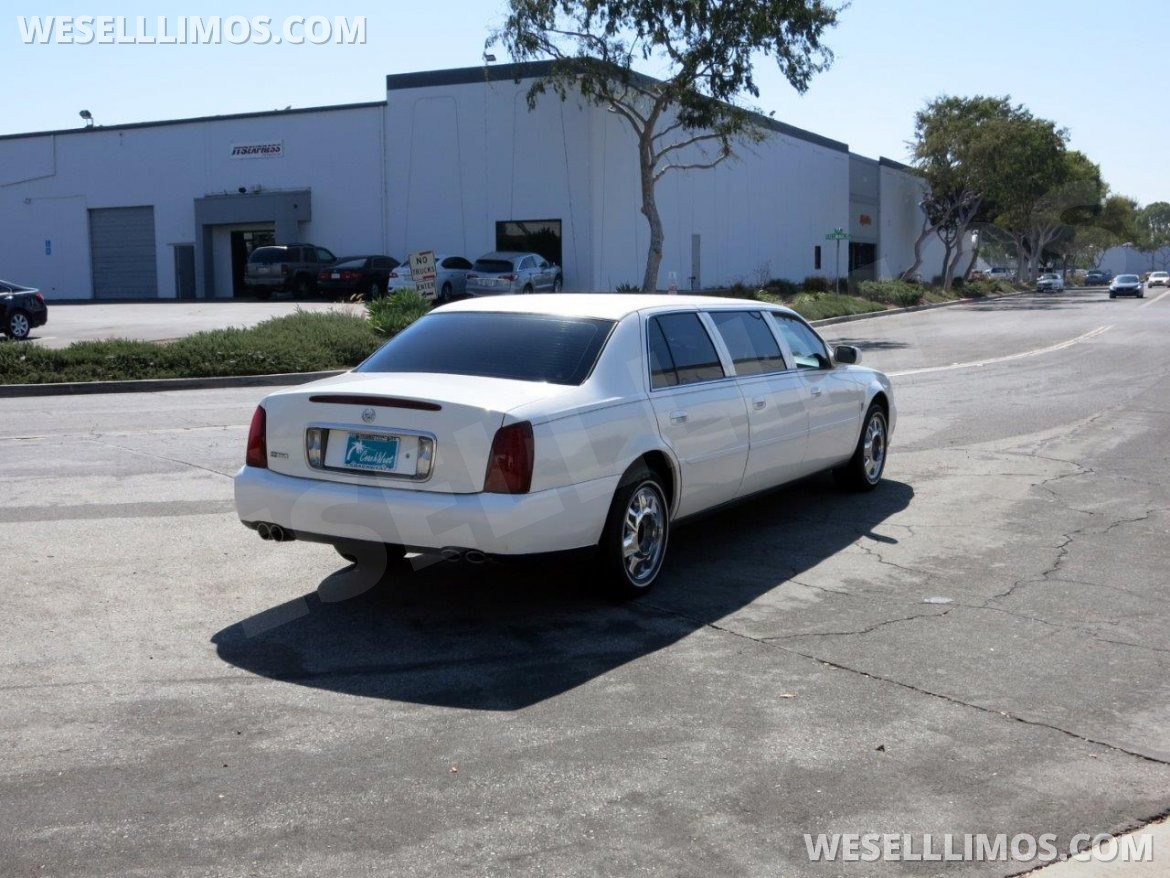 Photo of Limousine for sale: 2004 Cadillac Deville 6-Door by Federal Coach