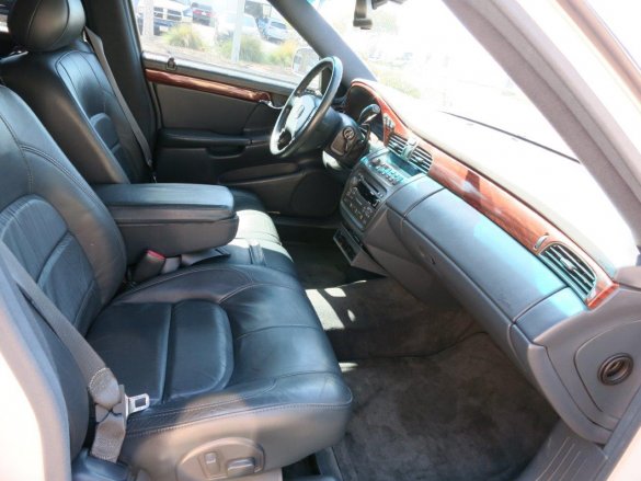 2004 Federal Coach Cadillac Deville 6-Door Limousine