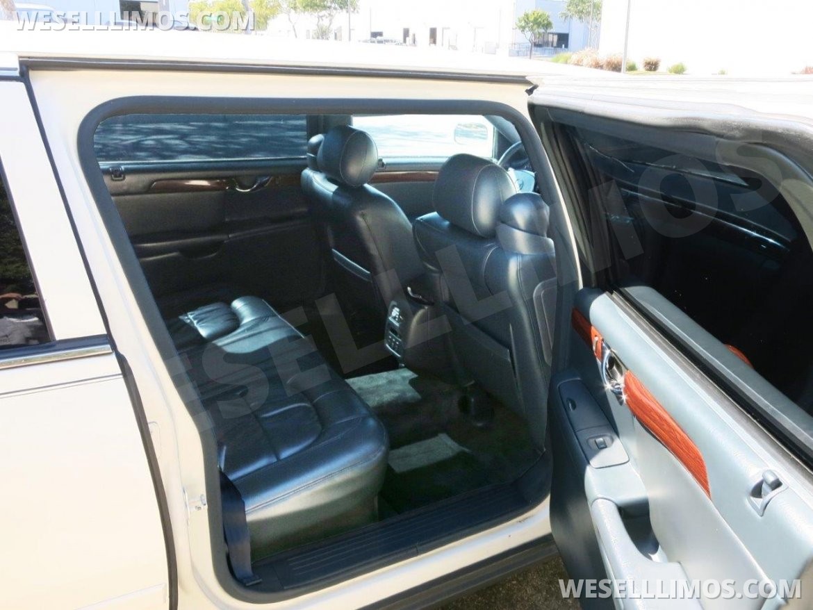 Photo of Limousine for sale: 2004 Cadillac Deville 6-Door by Federal Coach