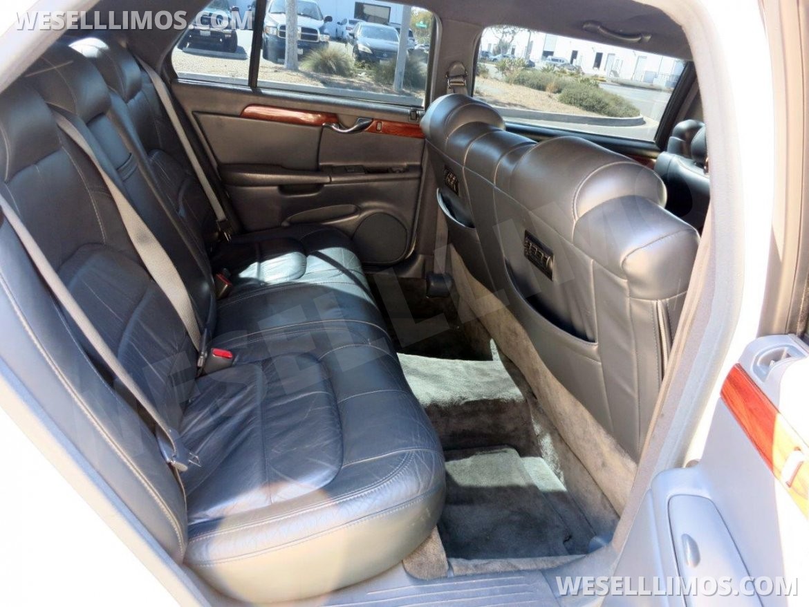 Photo of Limousine for sale: 2004 Cadillac Deville 6-Door by Federal Coach