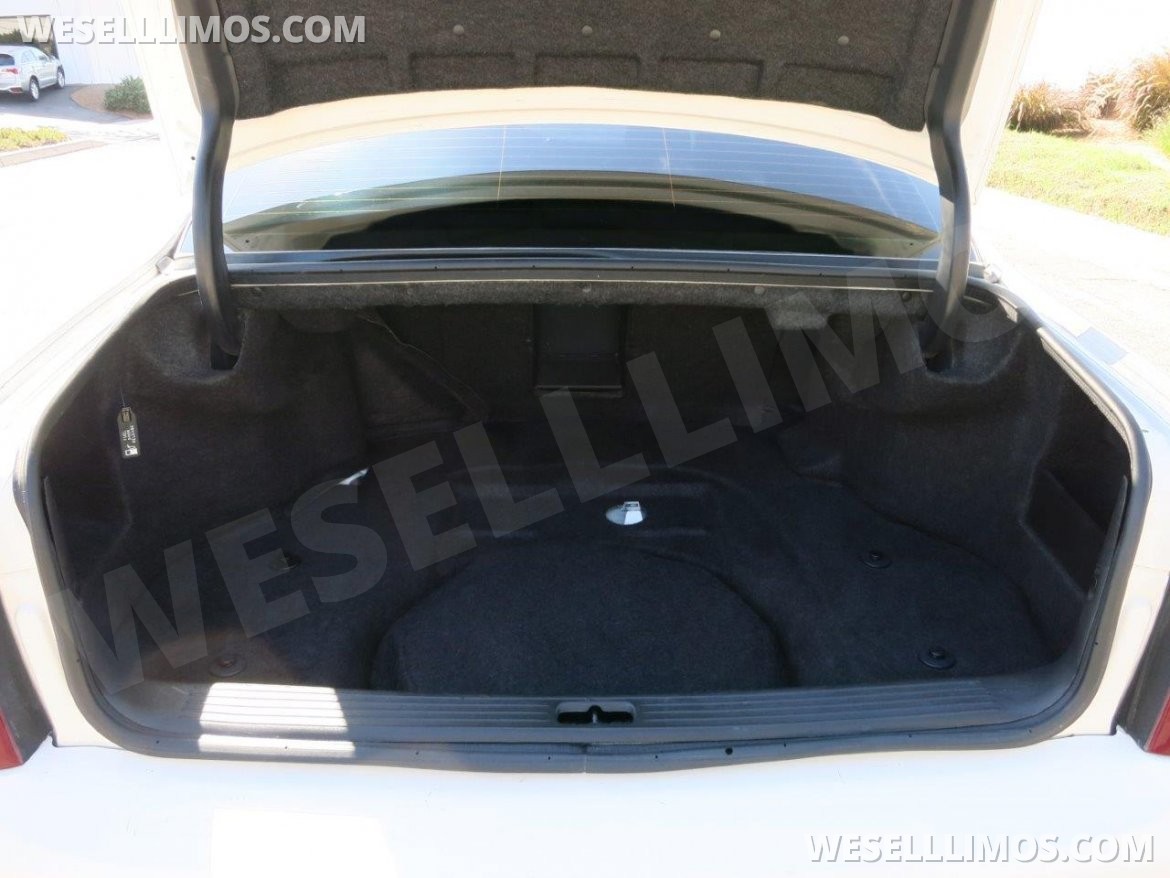 Photo of Limousine for sale: 2004 Cadillac Deville 6-Door by Federal Coach