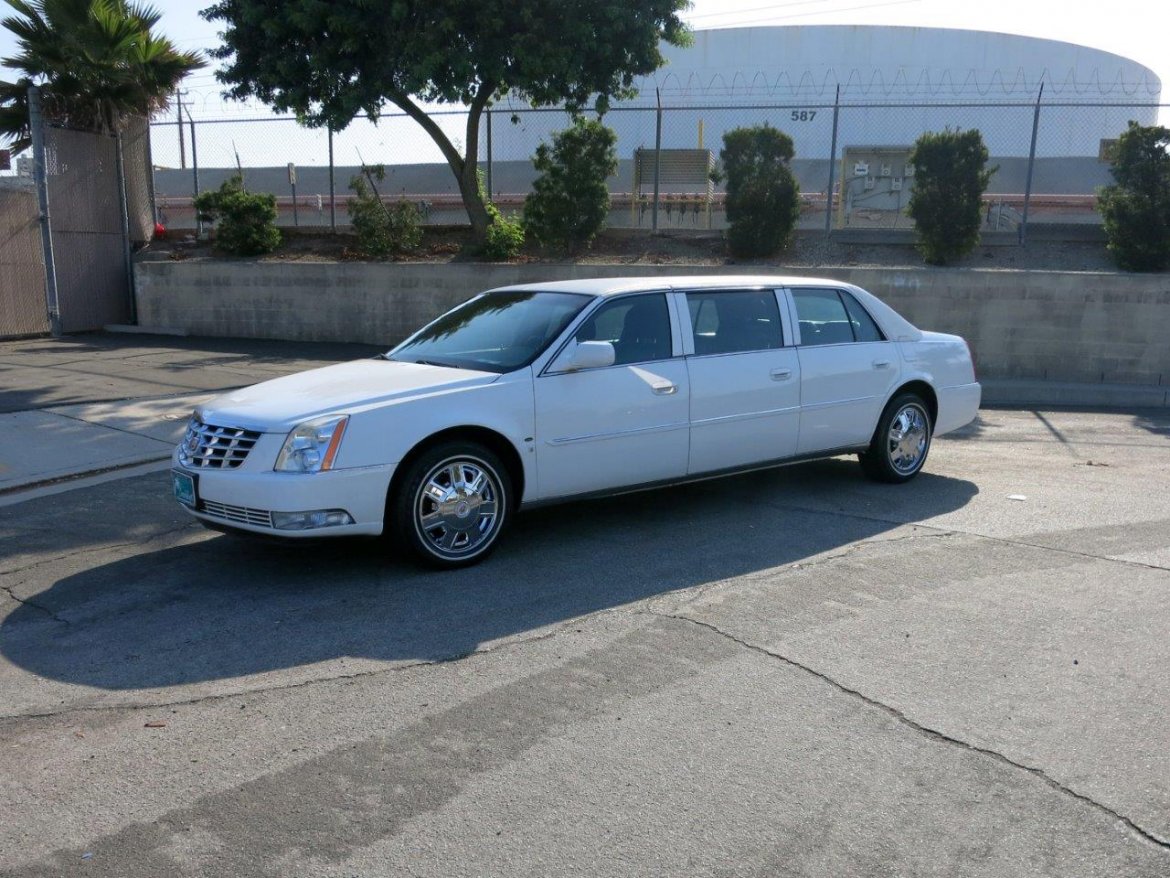 Limousine for sale: 2007 Cadillac DTS 6-Door by Eagle Coach