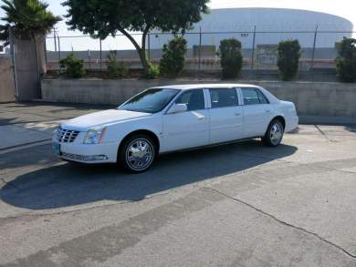 2007 Eagle Coach Cadillac DTS 6-Door Limousine