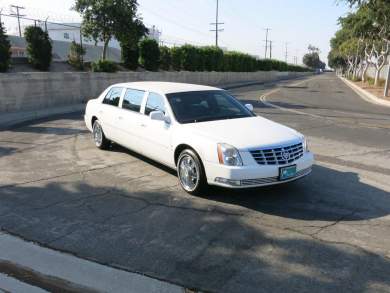 2007 Eagle Coach Cadillac DTS 6-Door Limousine