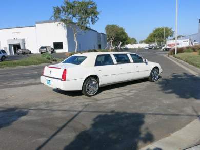 2007 Eagle Coach Cadillac DTS 6-Door Limousine