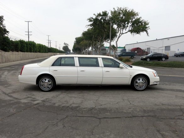 2007 Eagle Coach Cadillac DTS 6-Door Limousine