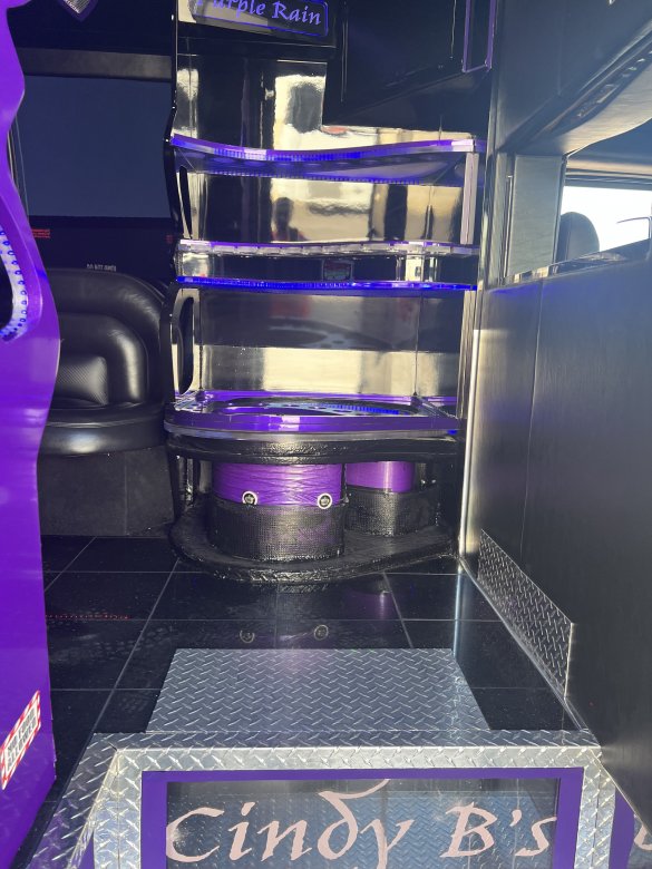 2005 International 3200 Limo Bus for Sale in Las Vegas, NV - Photo 2