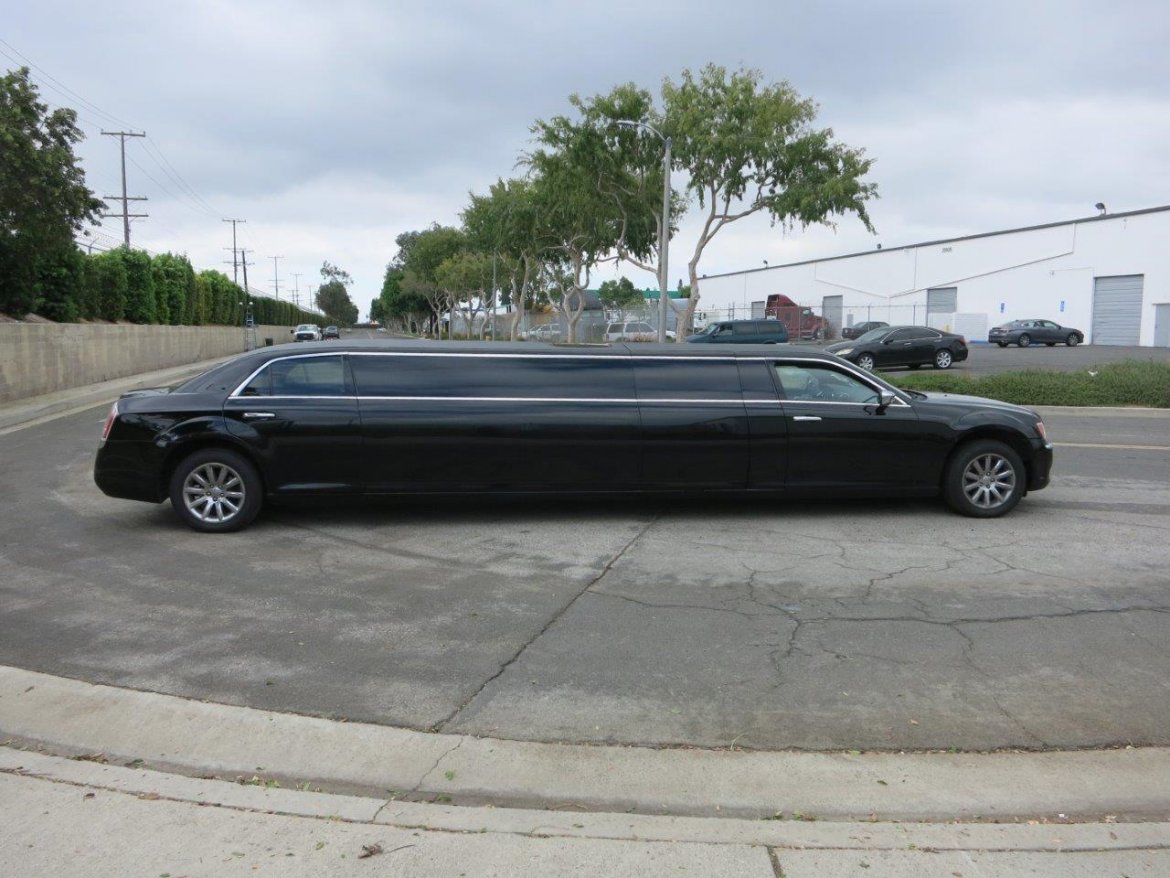 Limousine for Sale in Carson, CA - Photo 7