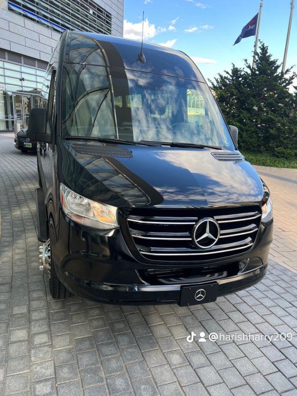 2022 Mercedes-Benz SPRINTER 3500 Executive Shuttle for Sale in SPRINGFIELD, VA - Photo 2