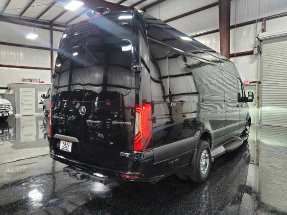 2023 Mercedes-Benz Sprinter 3500 170" Luxe Day Cruiser D6 Sprinter for Sale in Houston, TX - Photo 3