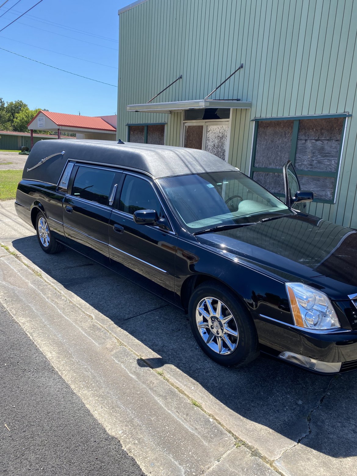 Funeral for sale: 2011 Cadillac Hearse