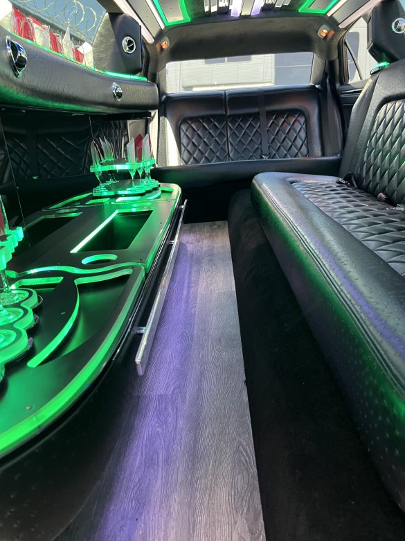 2018 Chrysler 300 140 Limousine for Sale in Anaheim, CA - Main Photo