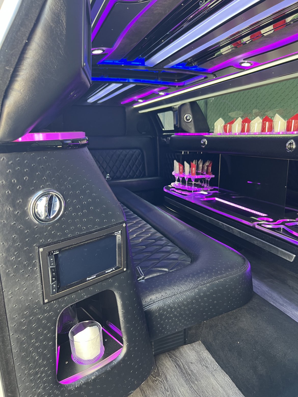 Limousine for Sale in Anaheim, CA - Photo 11