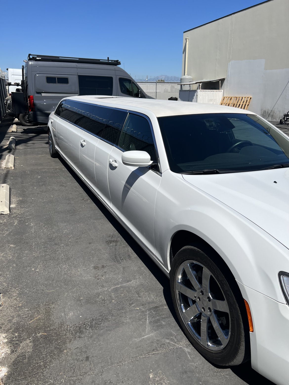 Limousine for Sale in Anaheim, CA - Photo 13