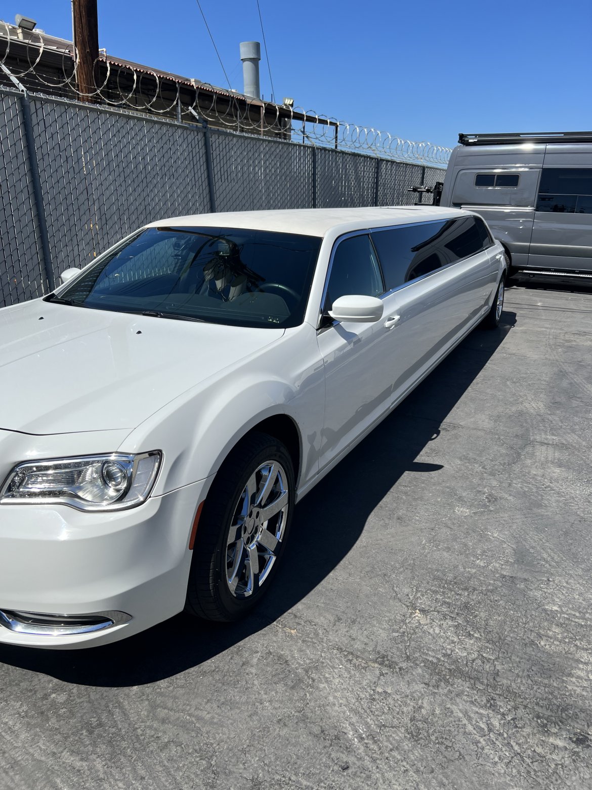 Limousine for Sale in Anaheim, CA - Photo 14