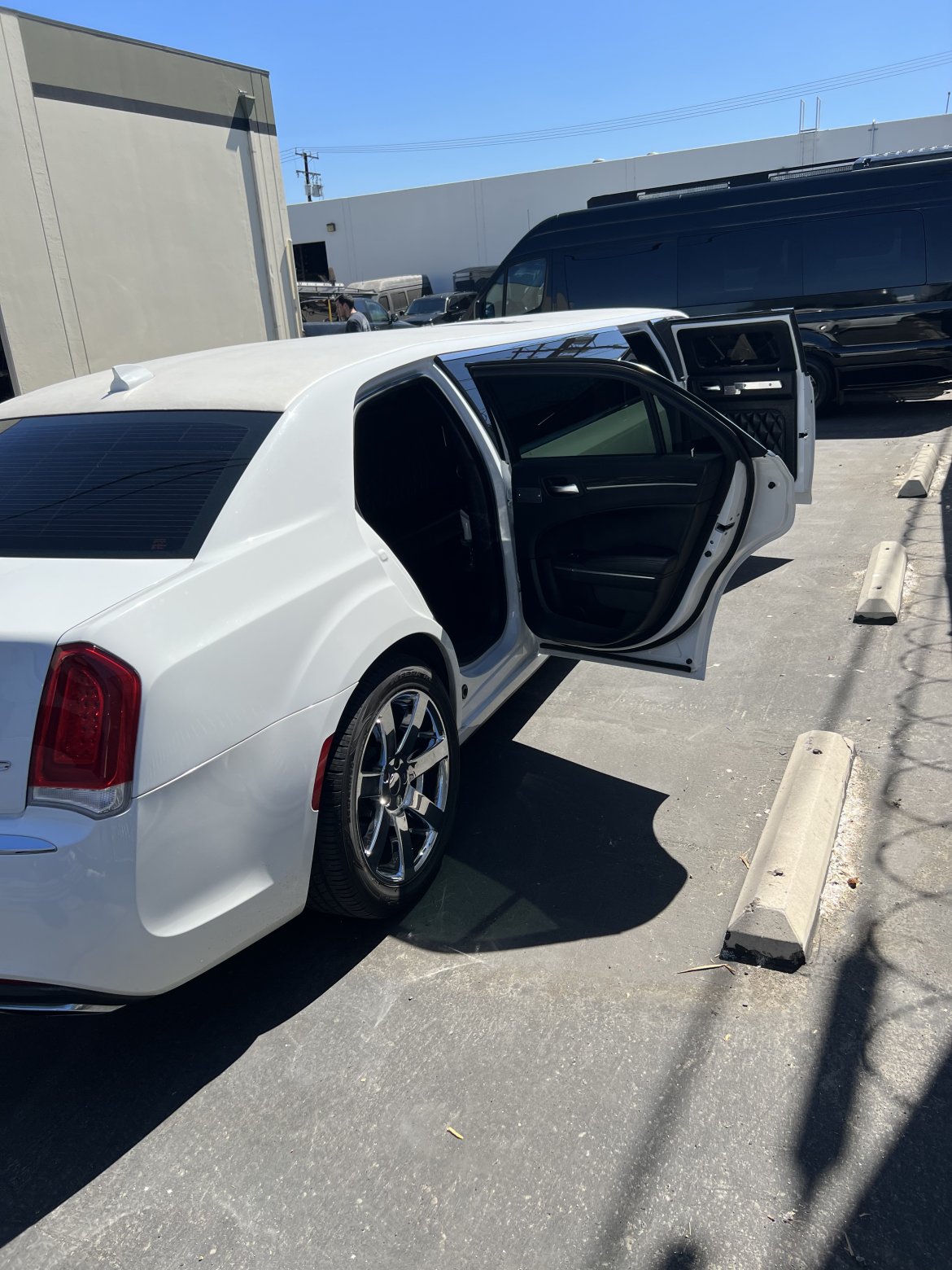 Limousine for Sale in Anaheim, CA - Photo 16