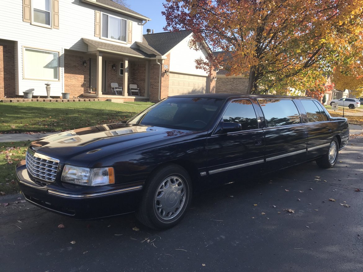 Limousine for Sale in Brownstown, MI - Photo 5