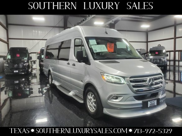2023 Mercedes-Benz Sprinter 3500 170" Midwest Luxe Daycruiser SS Ext Sprinter for Sale in Houston, TX - Main Photo