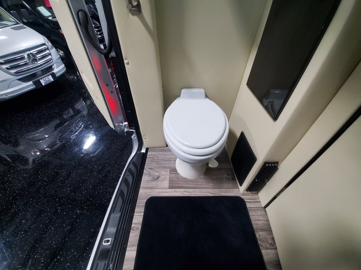 Sprinter for Sale in Houston, TX - Photo 8