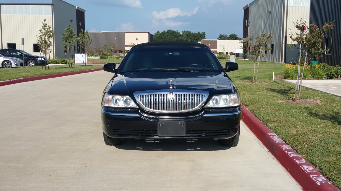 Photo of Limousine for sale: 2006 Lincoln TownCar 120&quot; by Krystal