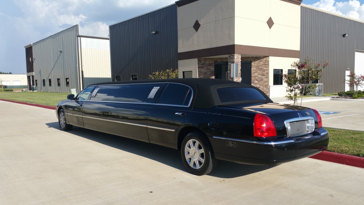 Photo of Limousine for sale: 2006 Lincoln TownCar 120&quot; by Krystal
