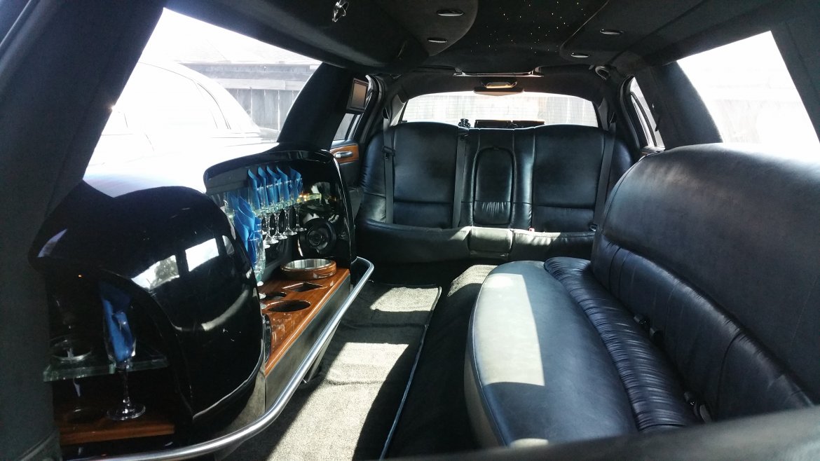 Photo of Limousine for sale: 2006 Lincoln TownCar 120&quot; by Krystal
