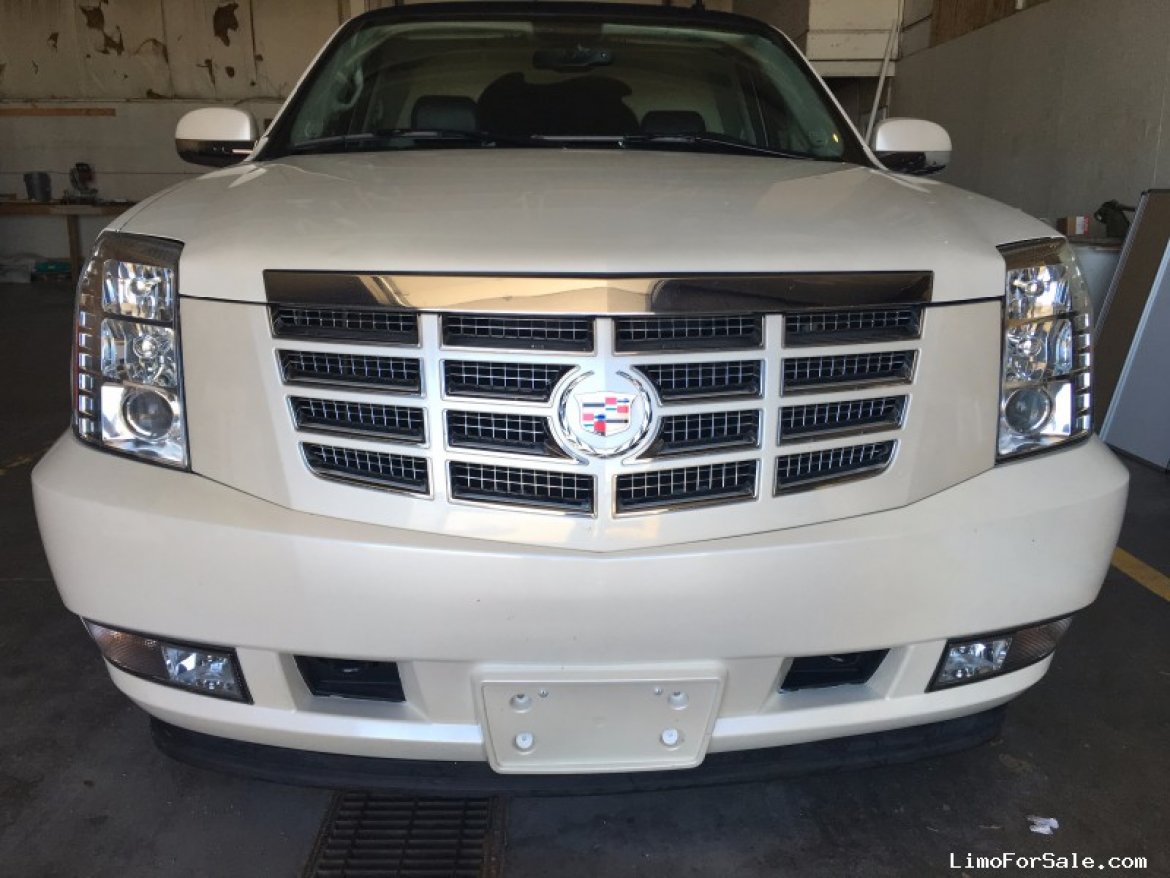 Photo of Limousine for sale: 2007 Cadillac  XTS 220&quot; by Limos by Moonlight