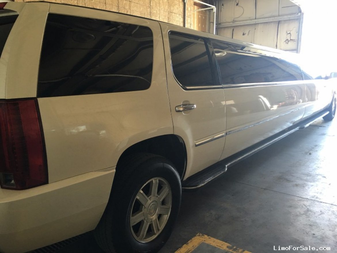 Photo of Limousine for sale: 2007 Cadillac  XTS 220&quot; by Limos by Moonlight