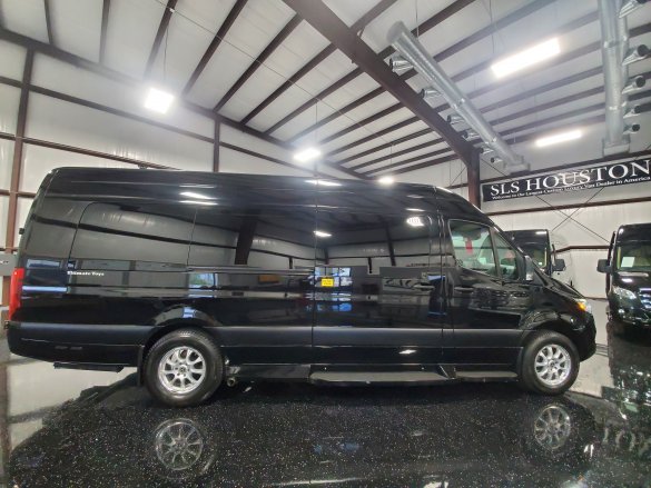 2021 Mercedes-Benz Sprinter 3500 B.C. w/ Bath Sprinter for Sale in Houston, TX - Photo 2